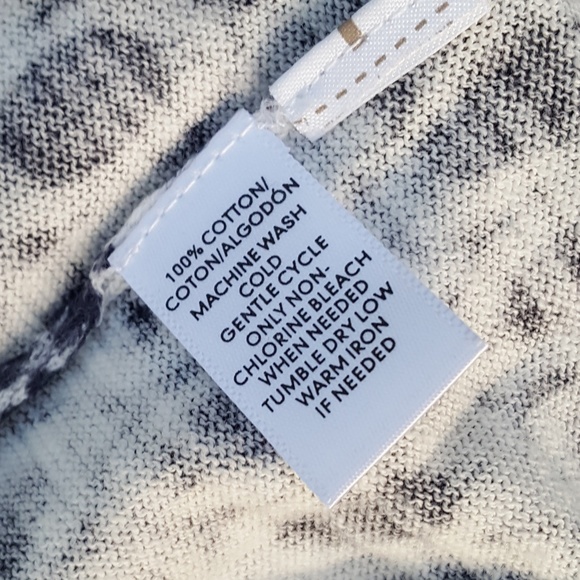 *SOLD* 3/4 sleeve patterned tassel tunic from Loft - Picture 5 of 5